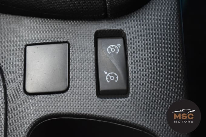 2015 Renault Clio