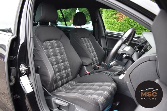 2017 Volkswagen Golf