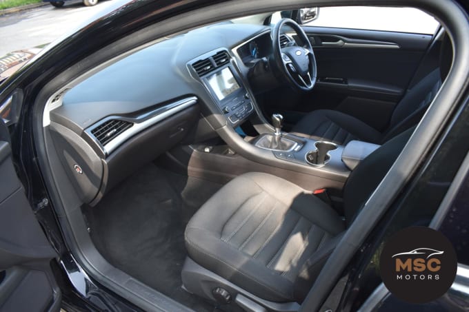 2019 Ford Mondeo