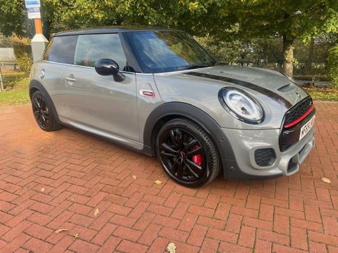 2025 Mini Hatch