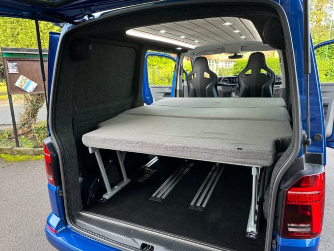 2025 Volkswagen Transporter