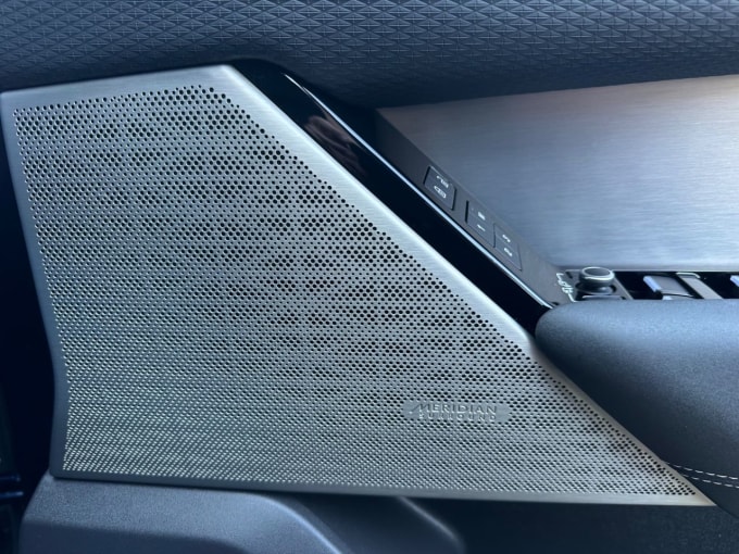 2025 Land Rover Range Rover Velar