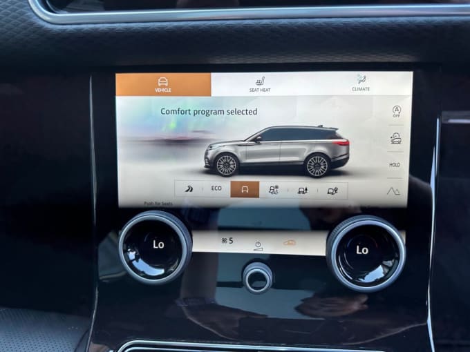 2025 Land Rover Range Rover Velar