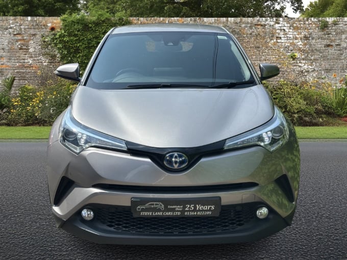 2025 Toyota C-hr