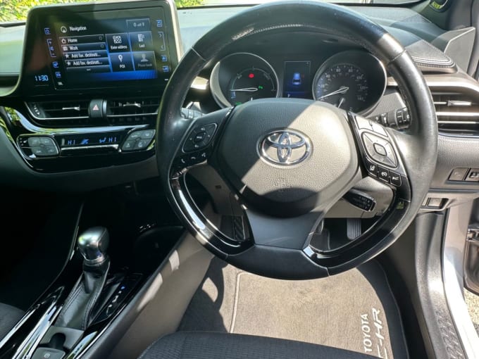 2025 Toyota C-hr