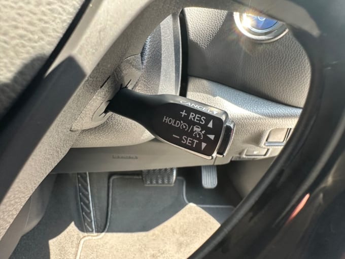 2025 Toyota C-hr