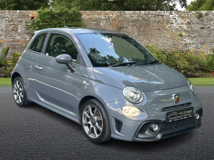2025 Abarth 595