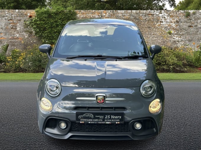 2025 Abarth 595