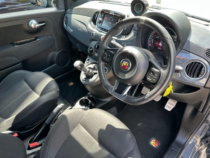 2025 Abarth 595