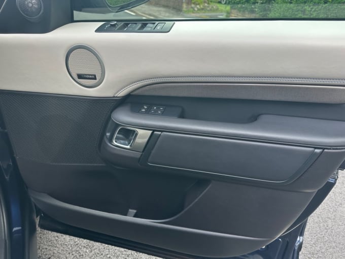 2025 Land Rover Discovery