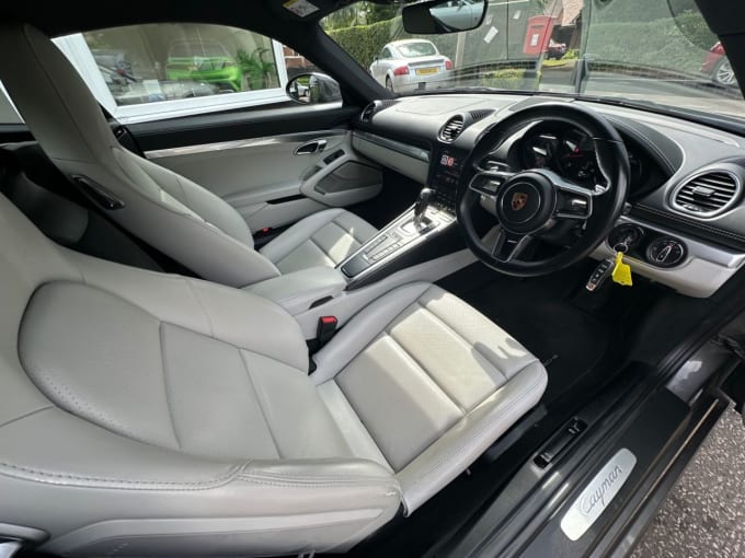 2025 Porsche 718 Cayman