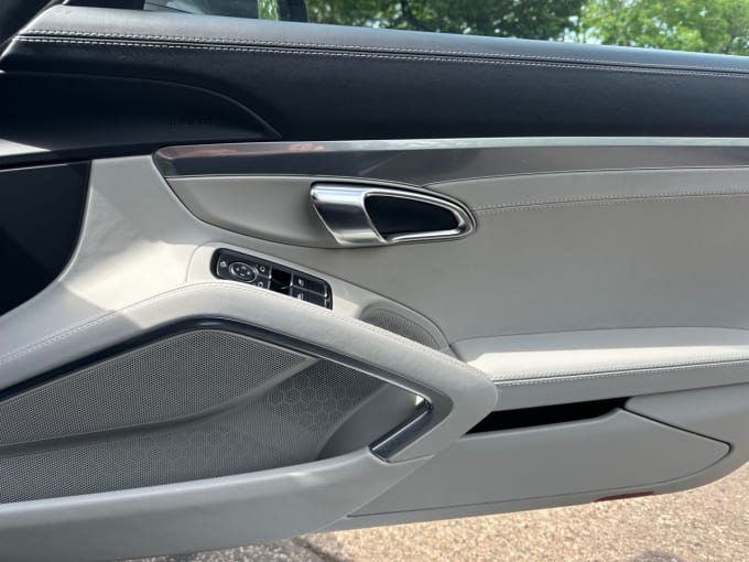 2025 Porsche 718 Cayman