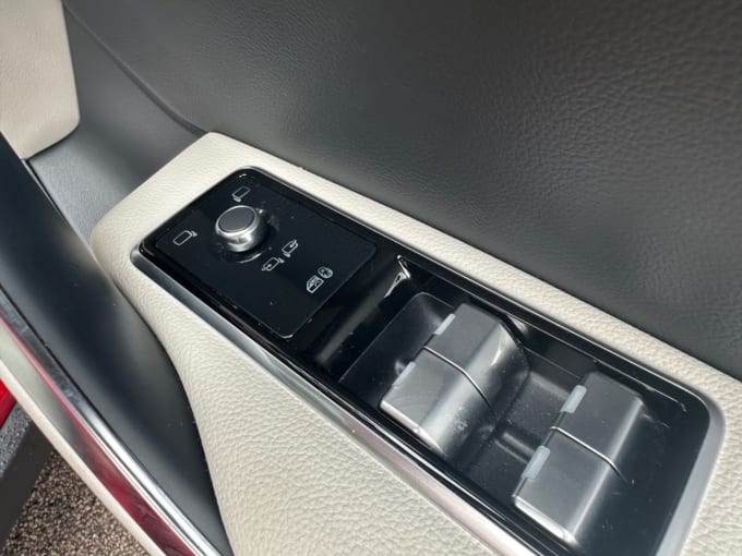 2025 Jaguar F-pace
