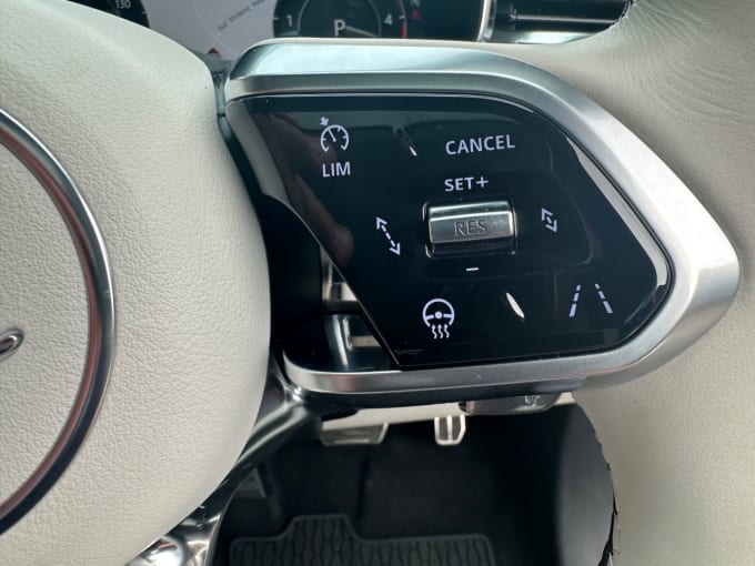 2025 Jaguar F-pace