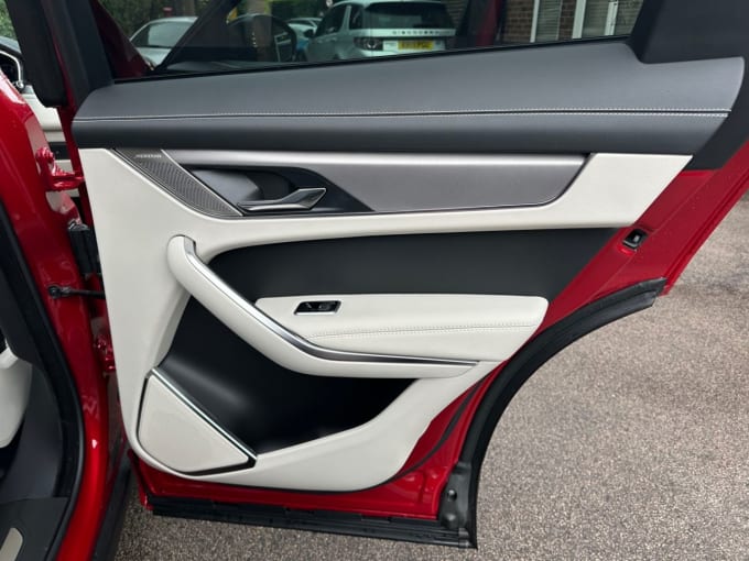 2025 Jaguar F-pace