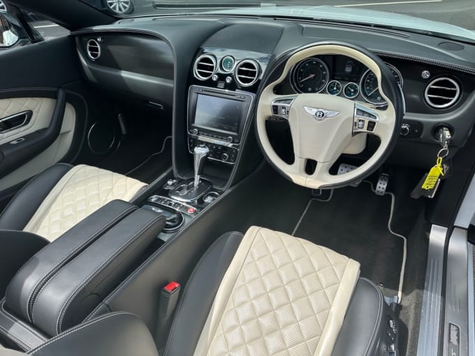 2025 Bentley Continental