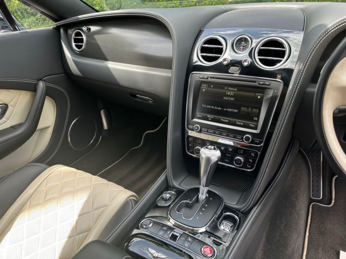2025 Bentley Continental