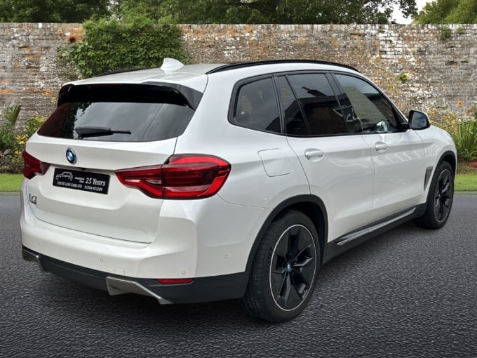 2025 BMW Ix3