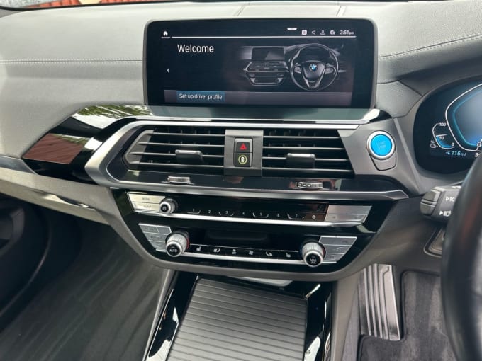 2025 BMW Ix3