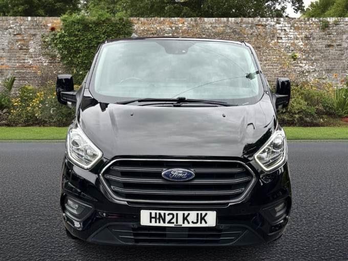 2025 Ford Transit Custom