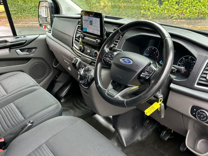 2025 Ford Transit Custom