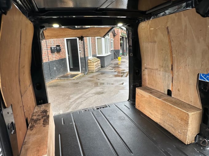 2025 Ford Transit Custom