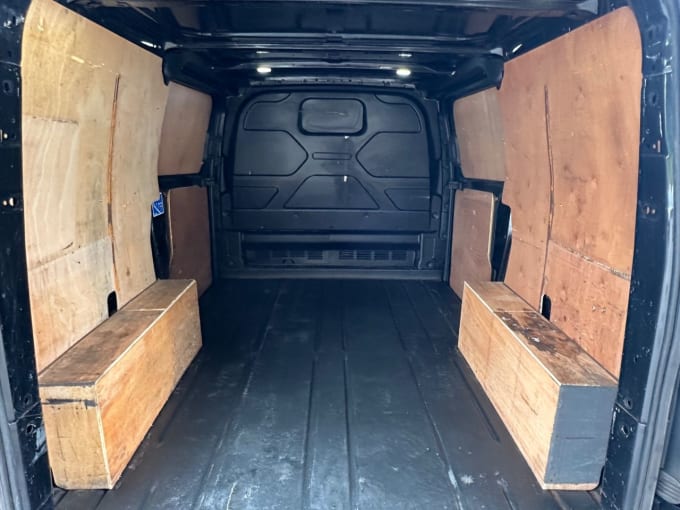 2025 Ford Transit Custom