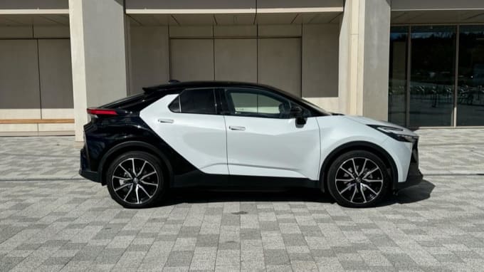 2024 Toyota C-hr