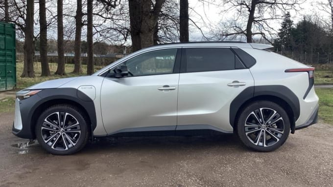 2024 Toyota Bz4x