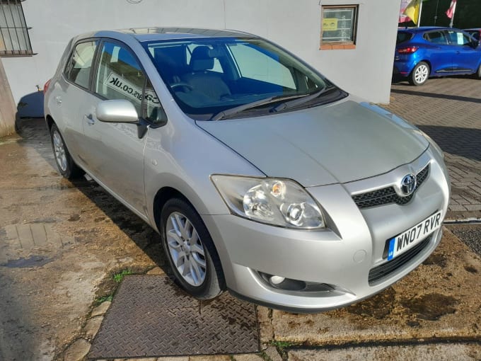 2007 Toyota Auris