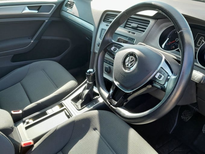 2016 Volkswagen Golf