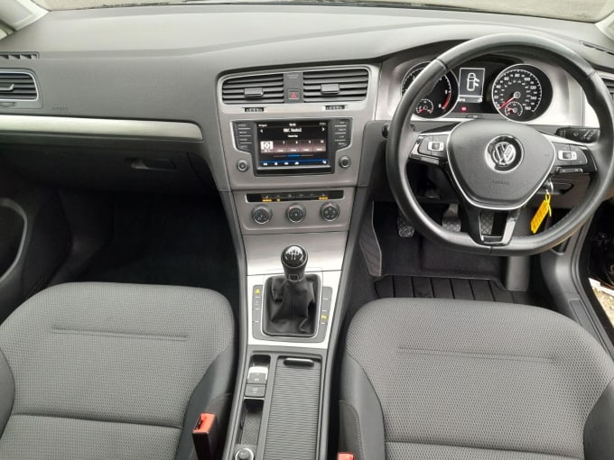 2016 Volkswagen Golf