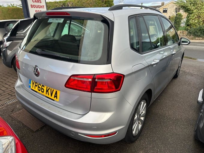 2016 Volkswagen Golf Sv