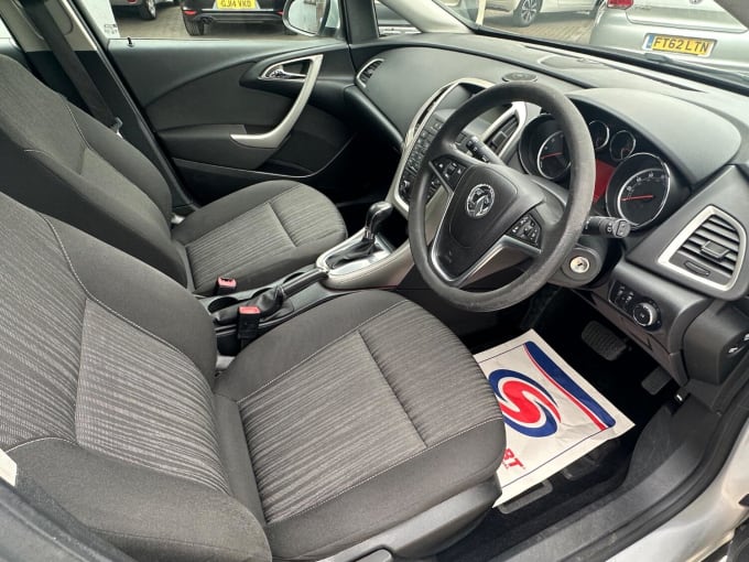 2012 Vauxhall Astra