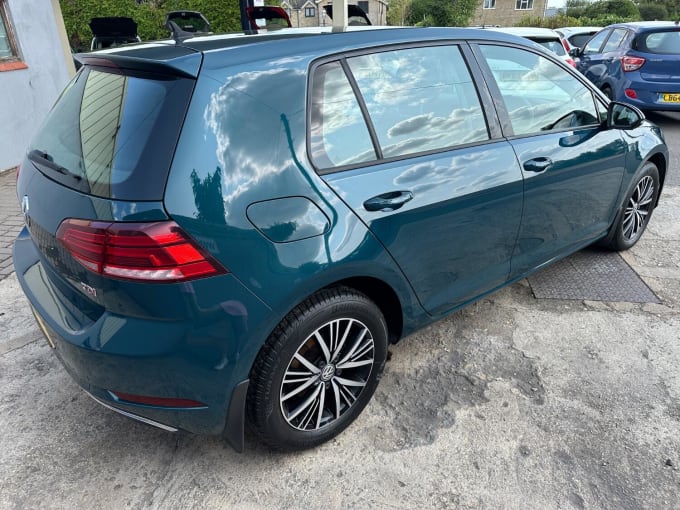 2017 Volkswagen Golf