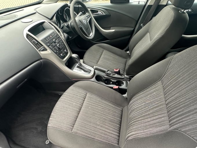 2012 Vauxhall Astra