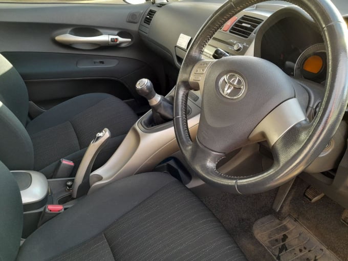 2007 Toyota Auris