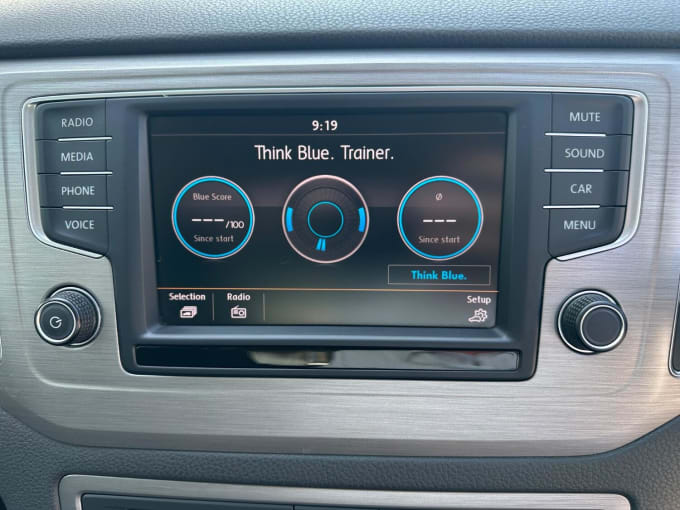 2016 Volkswagen Golf Sv