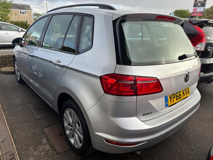 2016 Volkswagen Golf Sv
