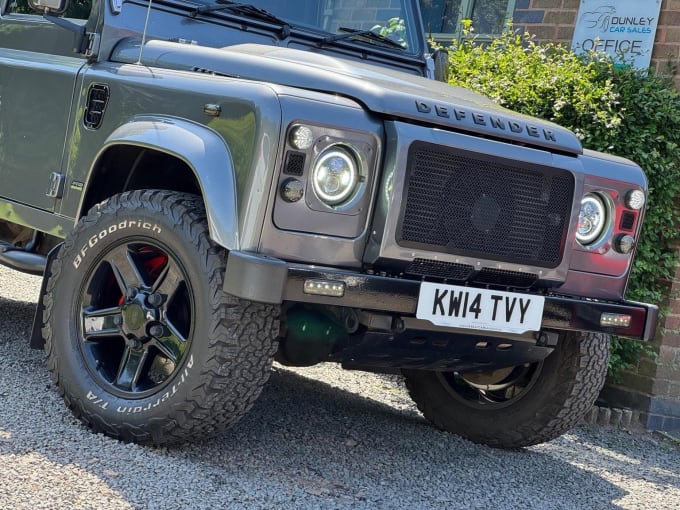 2014 Land Rover Defender 90