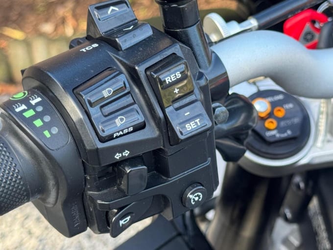 2016 Yamaha Mt-10