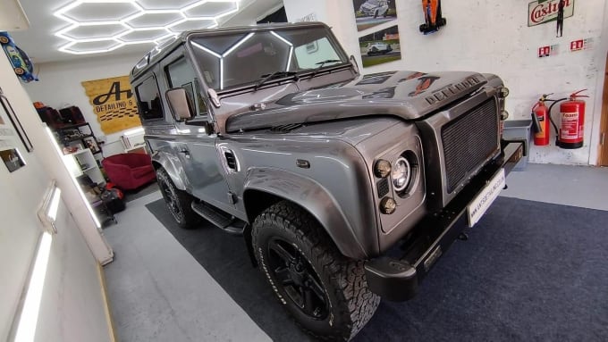 2014 Land Rover Defender 90