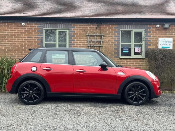 2015 Mini Hatch