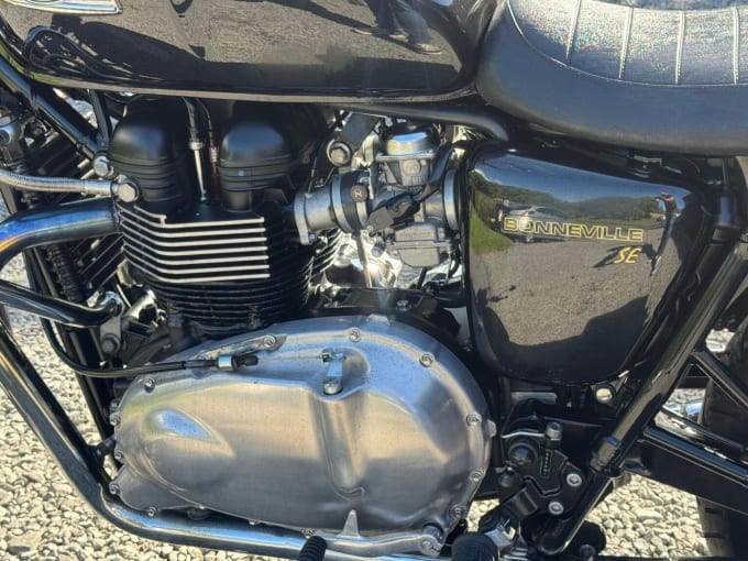 2011 Triumph Bonneville 865