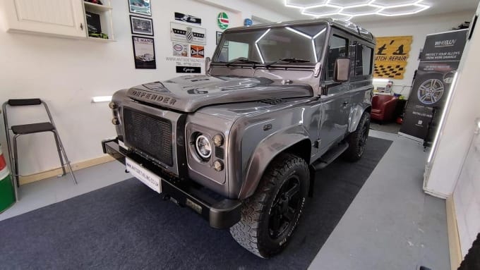 2014 Land Rover Defender 90