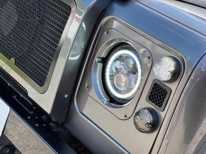 2014 Land Rover Defender 90