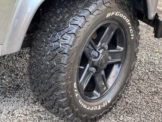 2014 Land Rover Defender 90