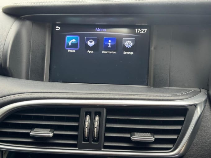 2017 Infiniti Q30