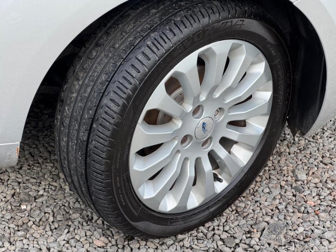 2010 Ford Ka