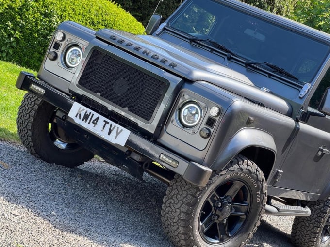 2014 Land Rover Defender 90